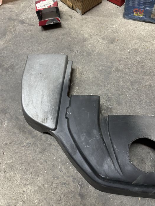 Крышка двигателя мерседес 211 5.5 компрессор