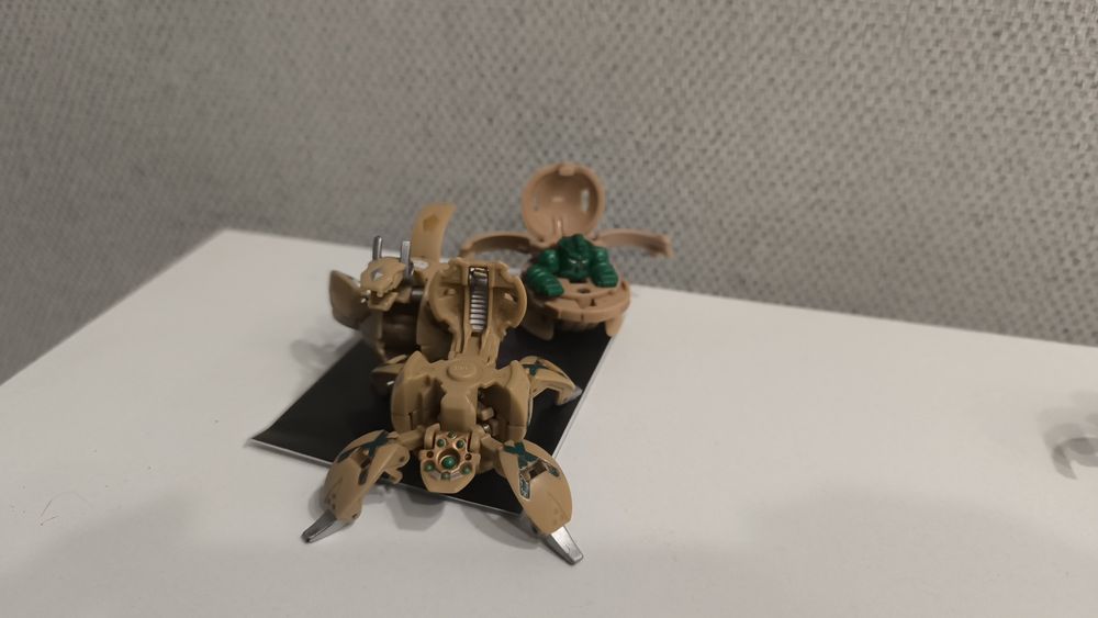 Продаю бакуганов оригинал