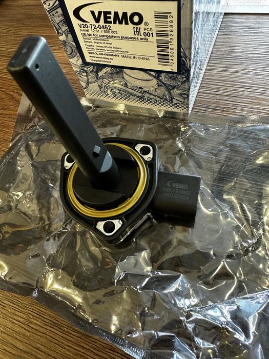 Датчик за ниво масло BMW VEMO Q+