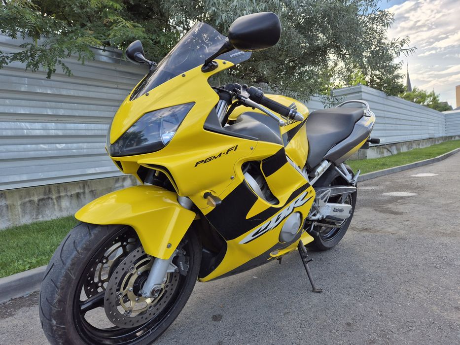 Honda CBR 600 F4I 40.000km 110cp