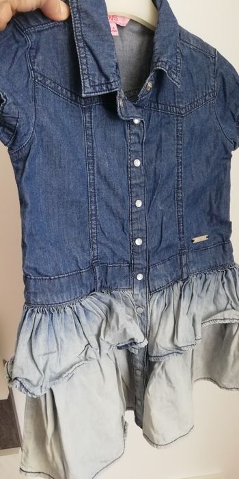 Детска рокля с копчета