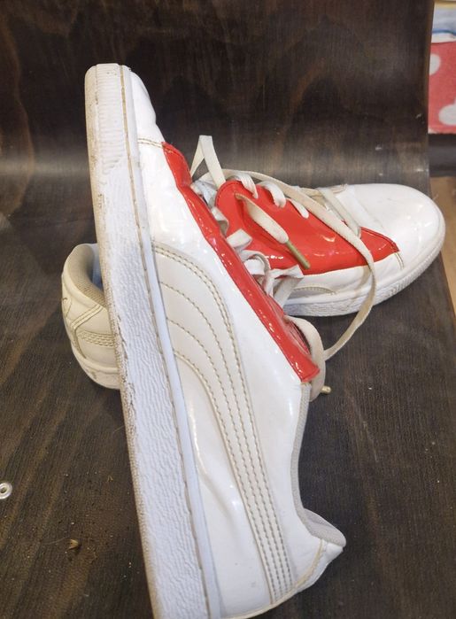 Adidasi Puma marimea 37