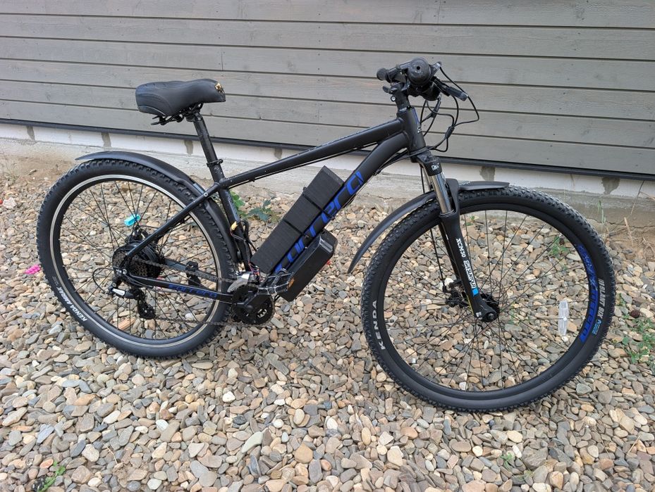 Bicicleta Electrică Carrera hellcat 29