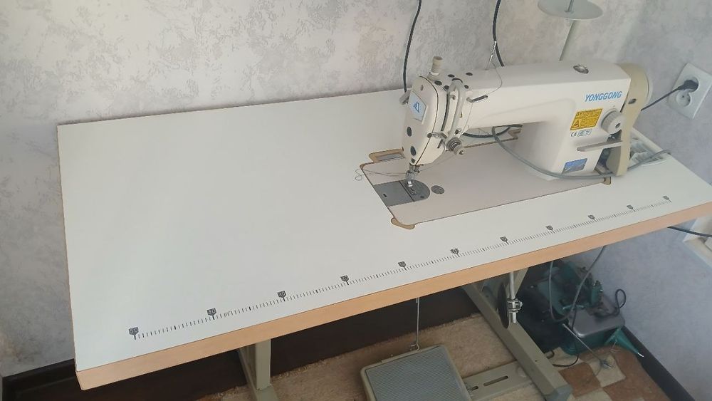 Швейная машина хорошим состояние