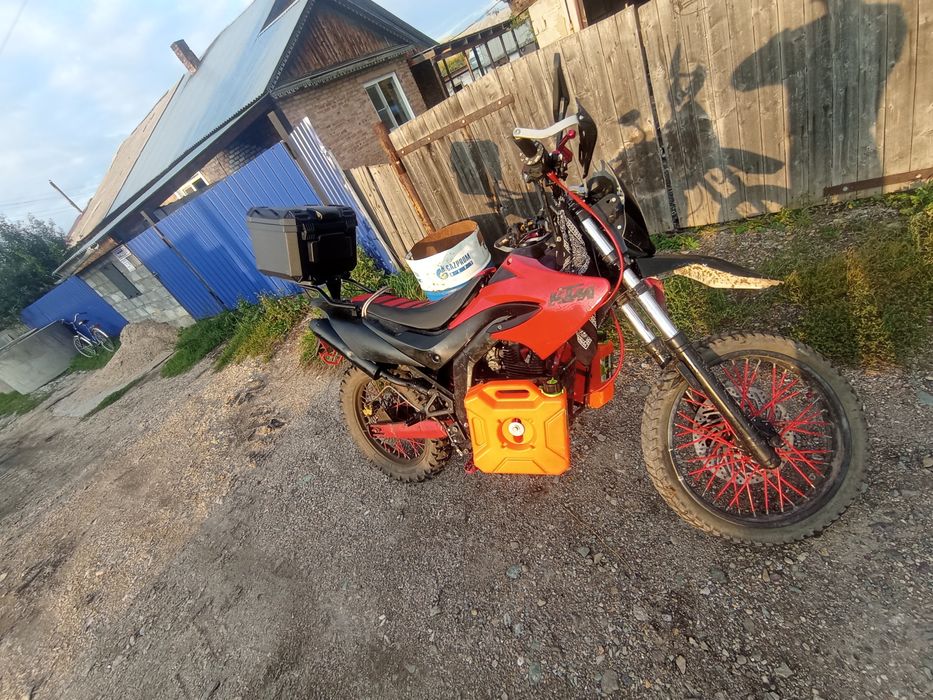 Мотоцикл тур эндуро