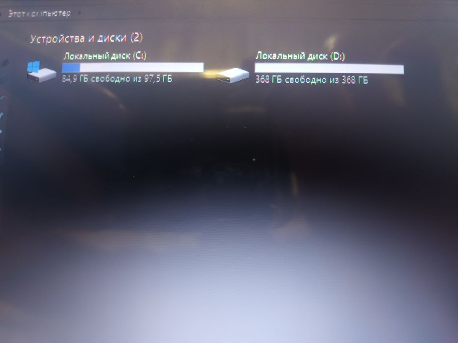 Notbook sotiladi sensorli