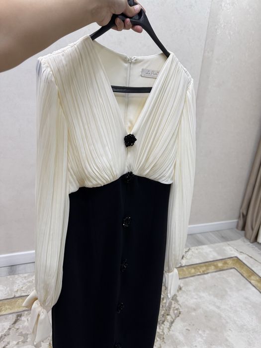 Продам новые вечерние платья