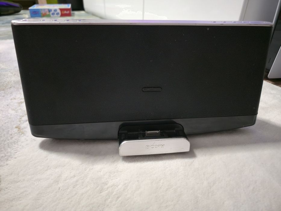 Sony RDP-XF300 ip Bluetooth boxe iPhone 32 pini ,Apple