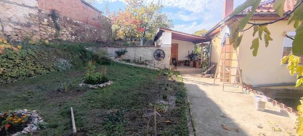 Продава се Къща в Перущица - 75 кв.м за 1934 €/кв.м - Снимка #1