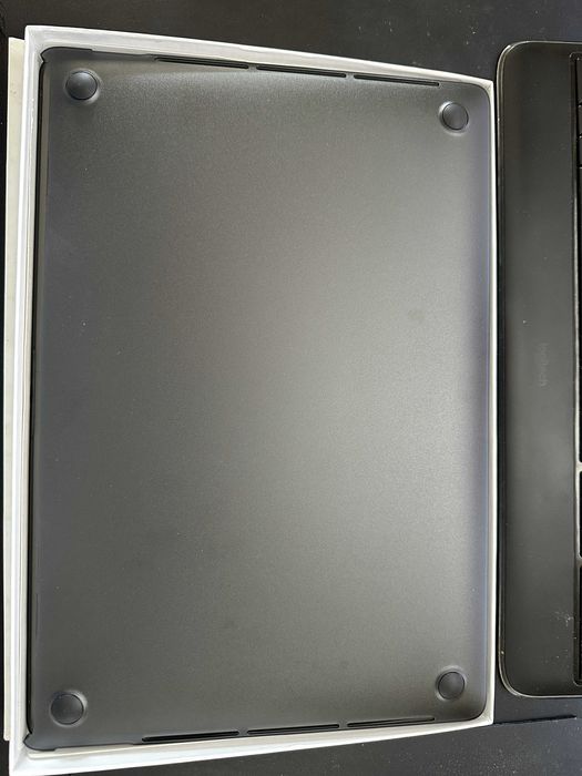 Carcasa Macbook Pro 16'' Moshi