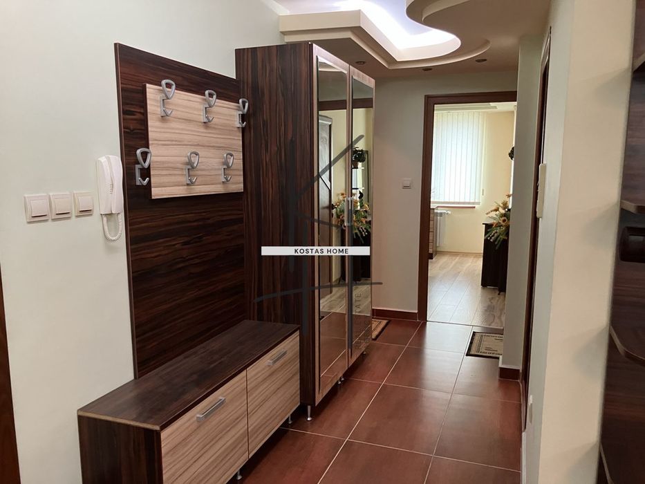Продава се Тристаен апартамент в Варна, Базар Левски - 100 кв.м за 2850 €/кв.м - Снимка #11