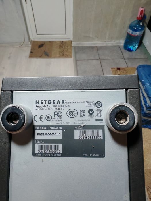 Продавам мрежово хранилище (NAS) Netgear ReadyNAS Duo v2. Устройството
