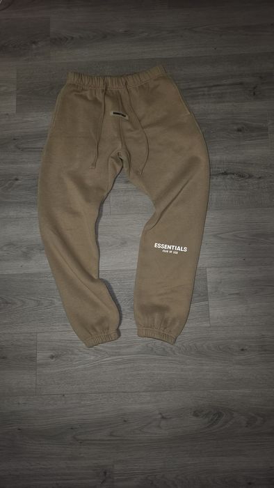 Pantaloni essentials