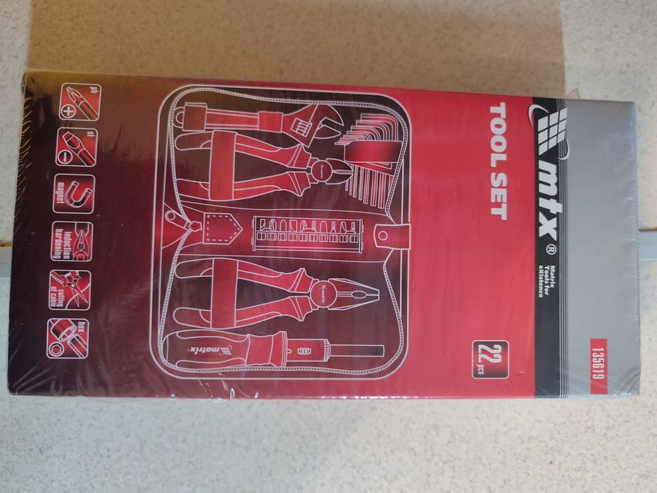 Комплект инструменти