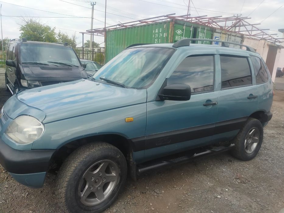 Продам ниву шевролет