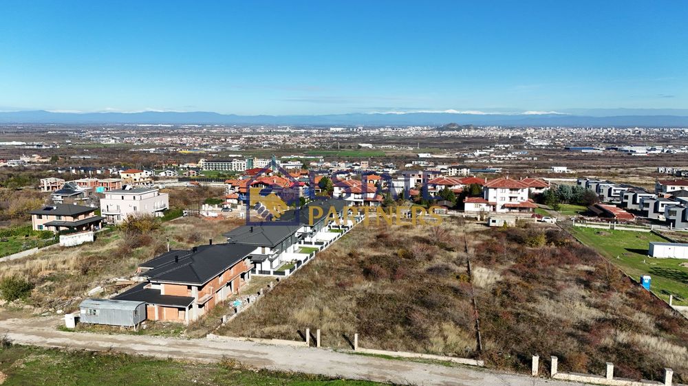 Парцел в Пловдив, област-с.Марково площ 3640 цена 500000