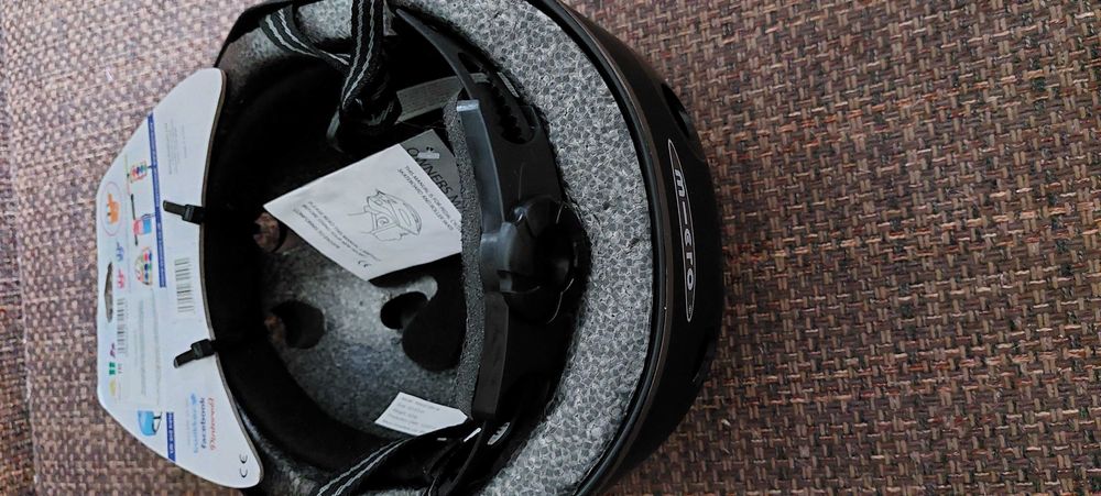 Защитный шлем  Micro