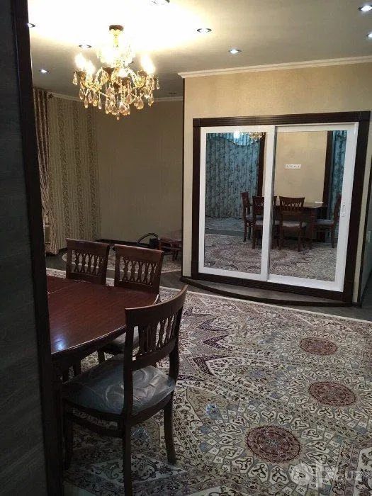 Сдаётся 1-комн метро Ойбек, 45 м²