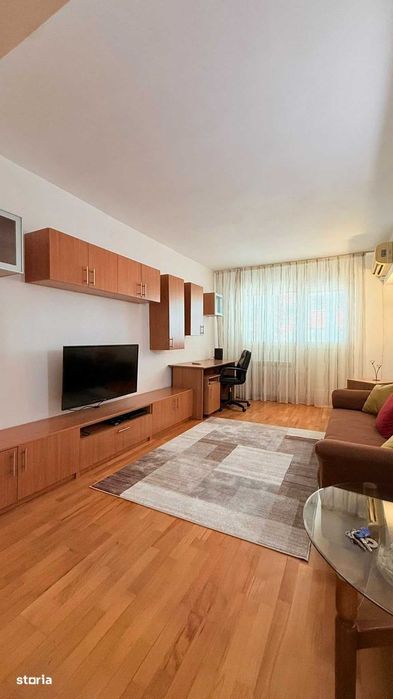 Apartament 3 camere de închiriat pe Calea Moșilor