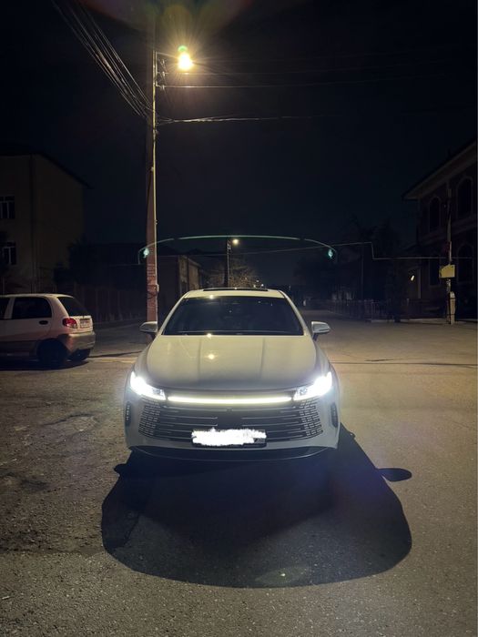 Byd chazor 4 Flagship