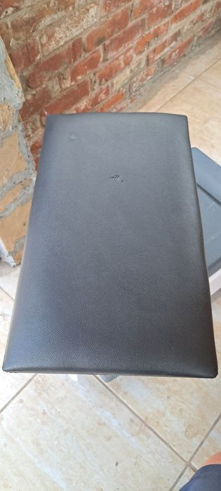 Стол за пиано с регулиране на височината