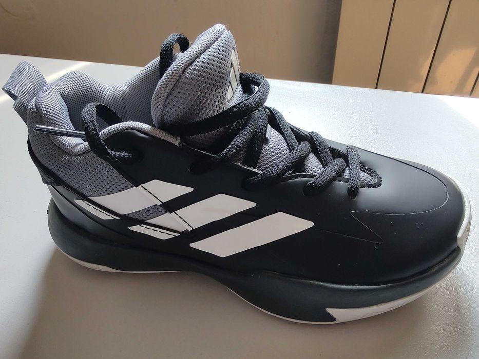 Оригинални детски маратонки Адидас - 31 номер