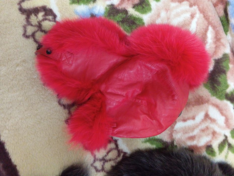 Продам зимние шапки