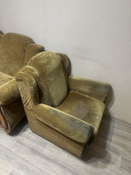 Диван и 2 кресла