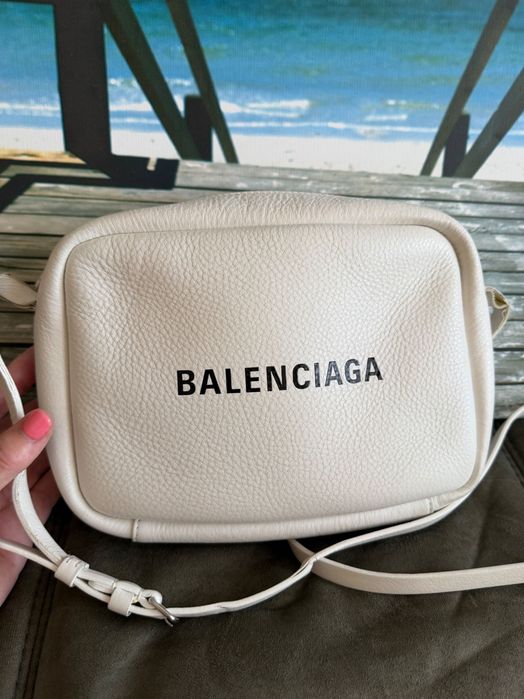 Оригинална Кожена Чанта BALENCIAGA