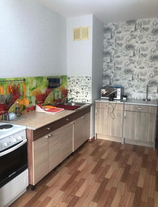 Квартира сдаётся 1комнатная пл месячно