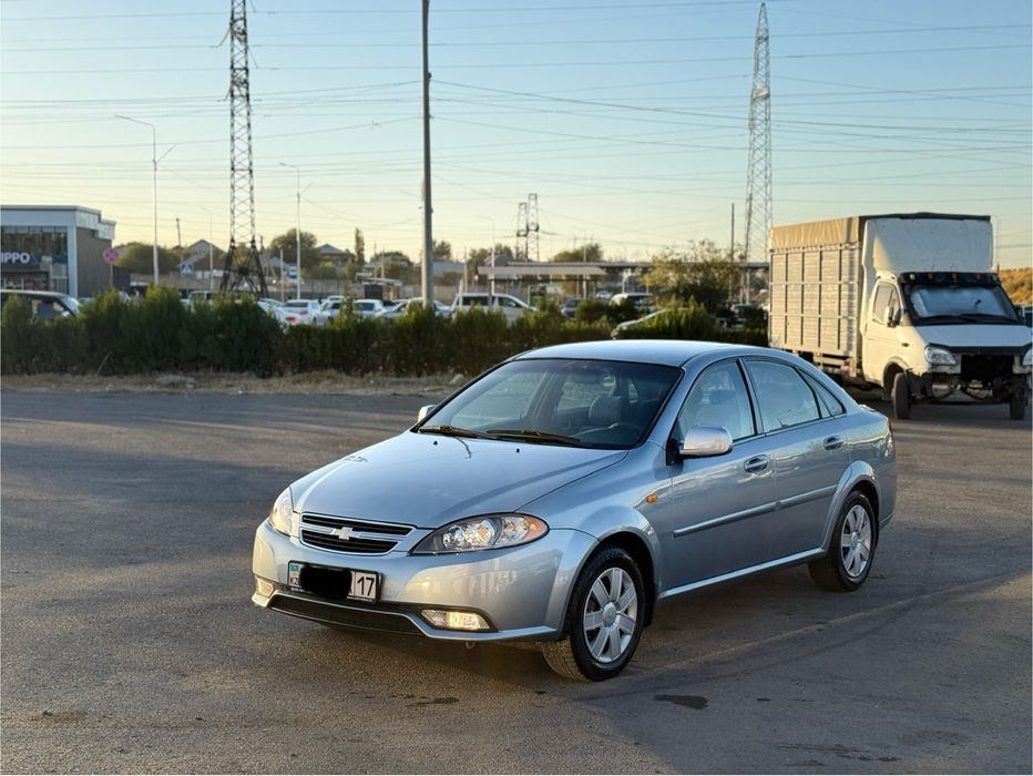 Gentra lacetti крело запчасть