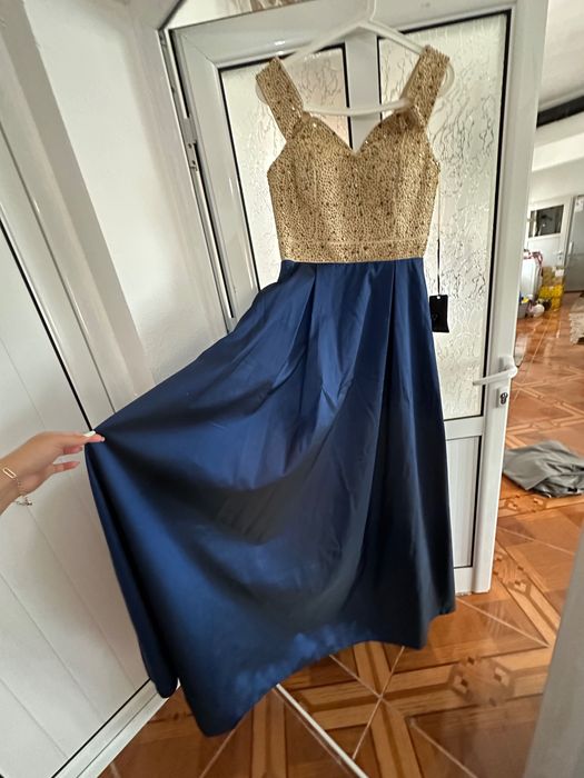 Официална дамска  рокля