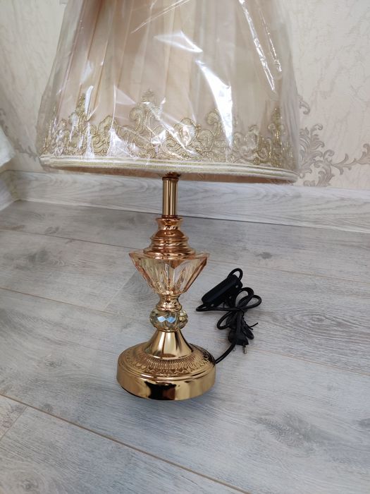 Настольные лампы в спальню