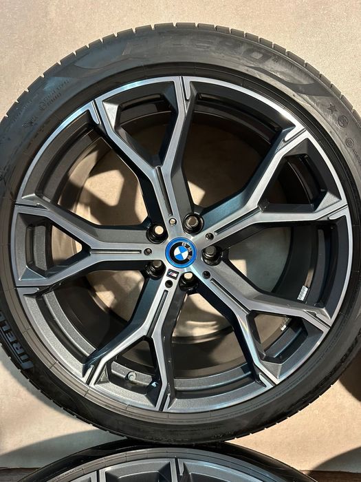 Jante originale BMW X5 G05, X6 G06 pe 21 M echipare vara.