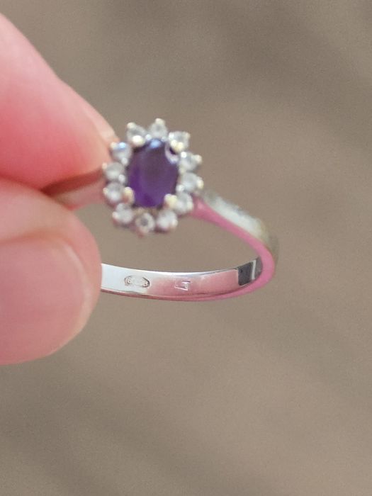 Inel aur 18 k cu diamante