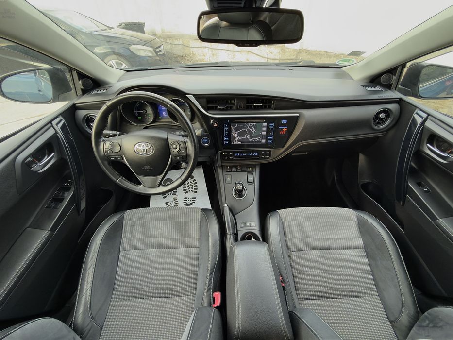 Toyota auris executive hybrid | garantie | rate