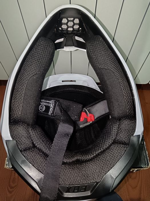 Cască Motocross Fox V1 MIPS (Alb/Negru