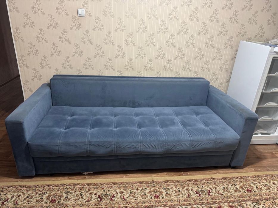 диван в хорлшем состояни