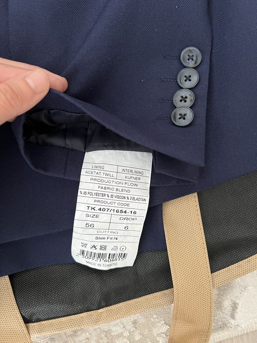 Vand costum barbati Moda Aliss marimea 56