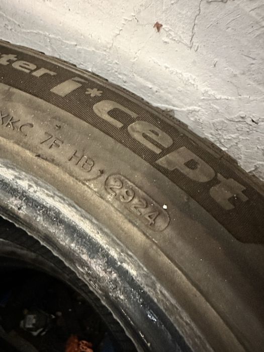 Зимни гуми Hankook 17 225/55 dot 2924
