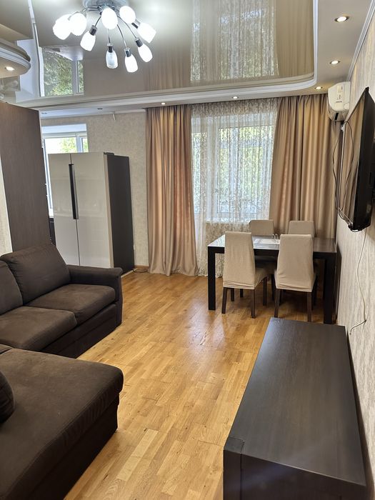 Сдам 3х ком. Р-н МАМЕТОВА