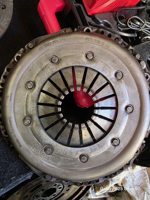 Sachs performanse притискател