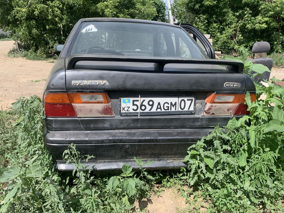Nissan primera p10