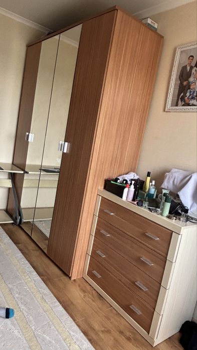 Шкаф и комод для спальни