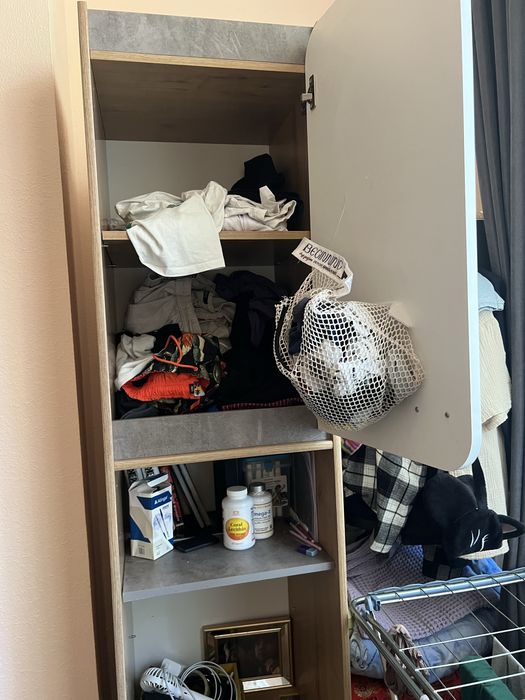 Пенал шкаф пен ашылатын стол сатылады