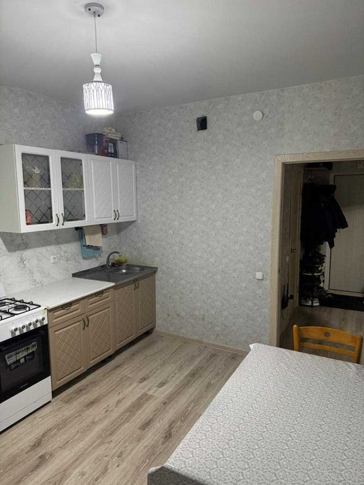 Продам 1 ком на Береке