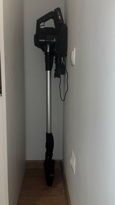 Вертикальный пылесос BOSCH