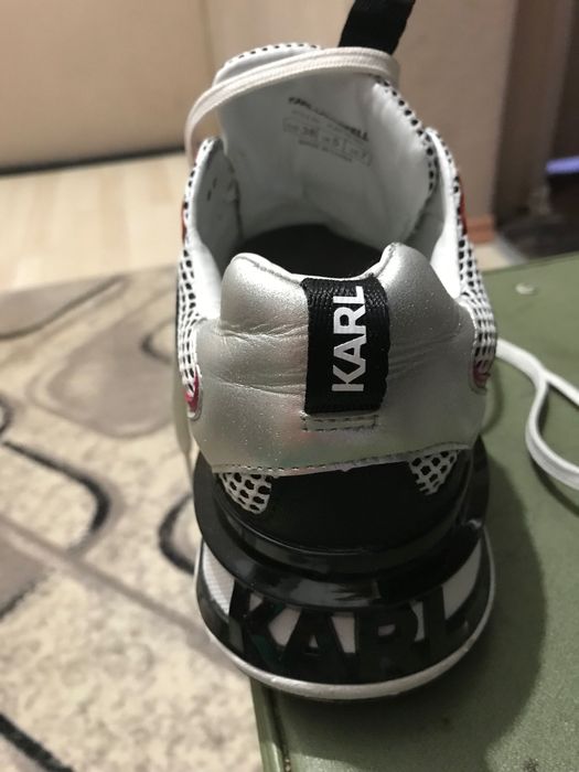 Маратонки  Nike air