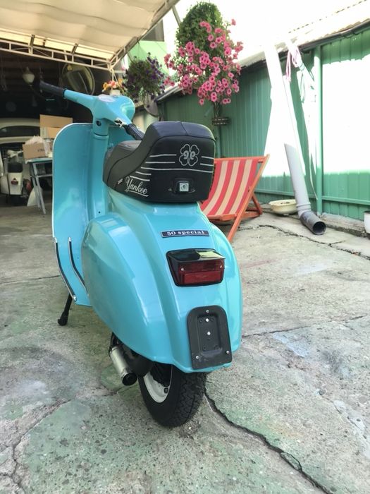 Piaggio Vespa retro 50R 1972