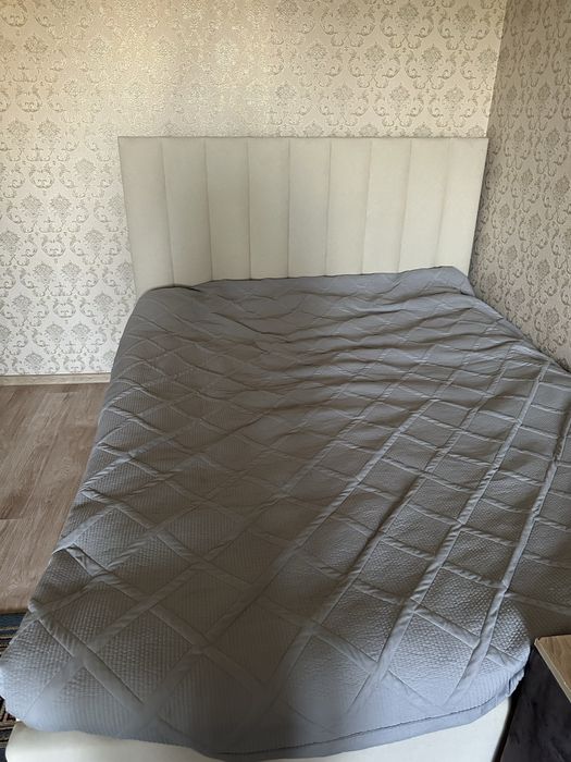 Продам кровать двухспальную